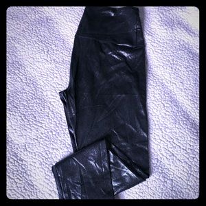 Shimmery activewear leggings